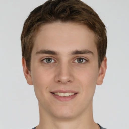 Liam Novak face